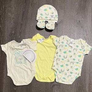 Little Beginnings Baby Infant Baby 5 Piece Set Size 3-6 Months